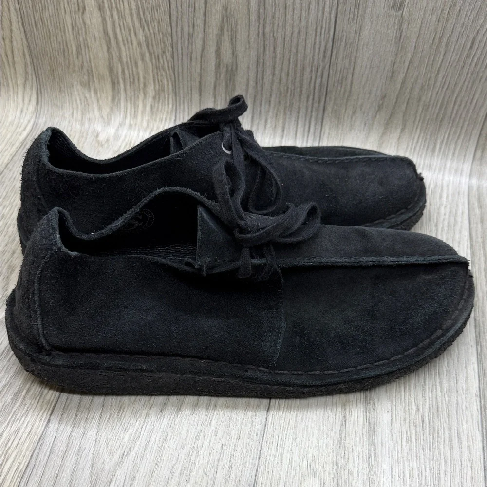 Clarks pre owned